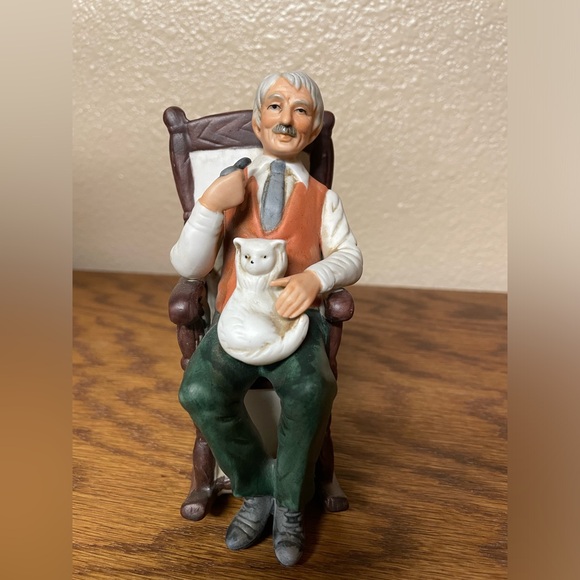 Vintage Ceramic Figurine Old Man In A Rocking Chair W/A Dog Pipe Made In Korea - Picture 7 of 11